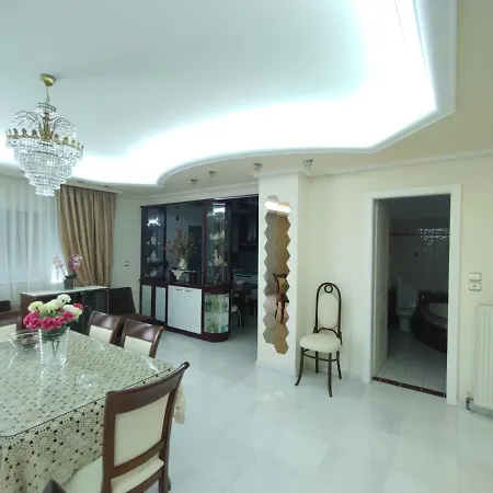 Ioli Luxury Apartman Liménasz