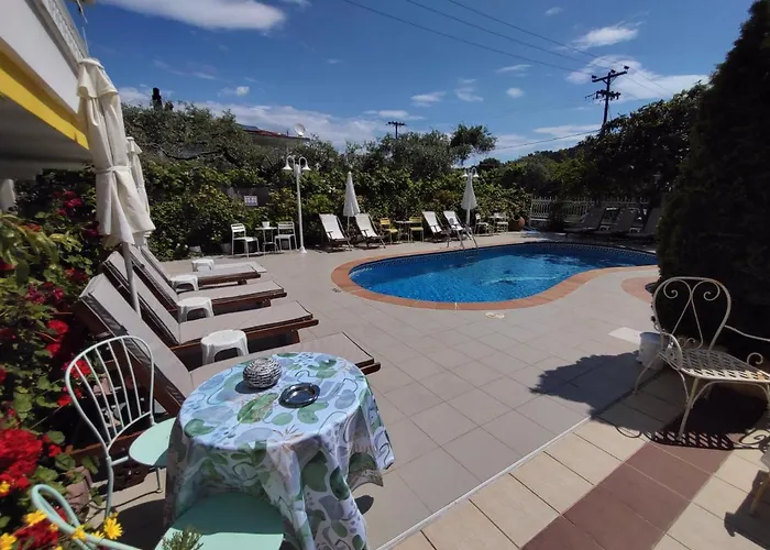 Ioli Luxury 리메나스