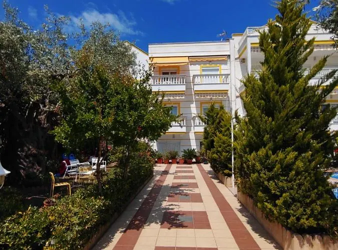 Ioli Luxury 리메나스